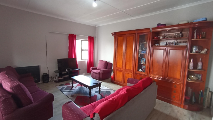 3 Bedroom Property for Sale in Vredenburg Western Cape